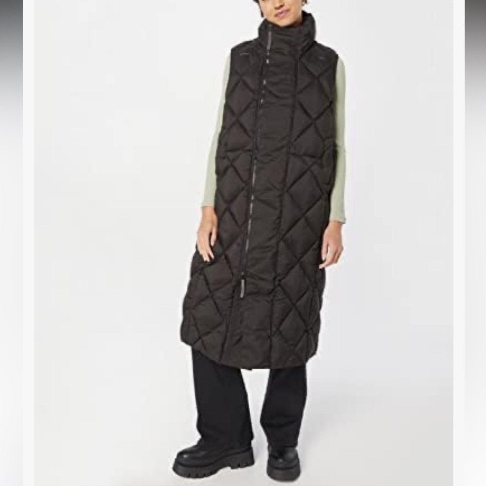 Long Quilted Sleeveless Puffer Vest - Black